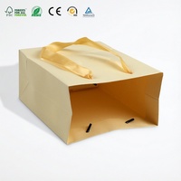 Sac de courses en papier personnalisé écologique avec poignée découpée, sac cadeau laminé avec logo sur mesure pour l'emballage d'artisanat et de bougies