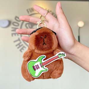 12cm mignon peluche guitare Capybara poupée breloque porte-clés dessin animé pendentif doux jouets en peluche voiture porte-clés sac à dos sac décor - Product Image 2