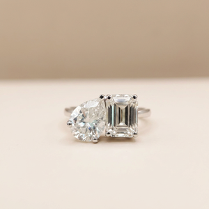 Bague classique en or massif 18 carats pour femme, avec perle et émeraude, diamant de laboratoire 2 carats VVS/VS EF avec certificat IGI - Product Image 1