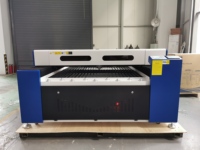 Industriële hoogwaardige gantry-type HIWIN CO2 laser snij- en graveermachine voor hout, rubber en glas