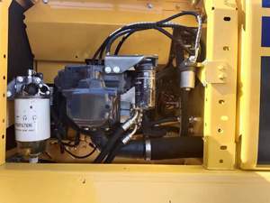 Pelleteuse Komatsu PC200 d'occasion fabriquée au Japon Moteur de taille moyenne Composants de la boîte de vitesses et du noyau de l'engrenage Stock d'occasion en Chine des EAU - Product Image 5