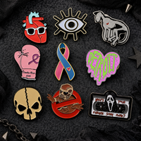 Épingles en émail personnalisées avec des personnages de dessins animés, badges en métal émaillé doux ou dur pour sacs à dos, vêtements, chapeaux et objets de collection