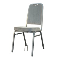 Chaise de banquet empilable standard avec poignée, facile à déplacer pour les entreprises de location de mariages, les expositions et les événements temporaires