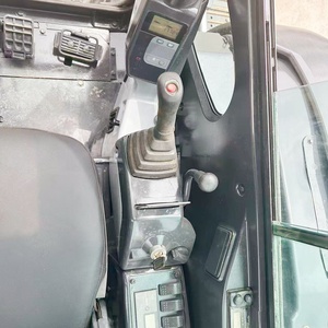 Excavadora Mini Usada Hitachi ZX50U-2 de 5 Toneladas, Original de Japón, con Cucharón Estándar, Bomba Hidráulica, para Jardín, Construcción Urbana y en Espacios Reducidos - Product Image 6
