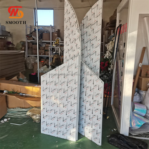 Toile de fond en métal à géométrie lisse cadre arc ensemble de planche à vagues personnalisée toile de fond de mariage en or avec rideau perlé - Product Image 6