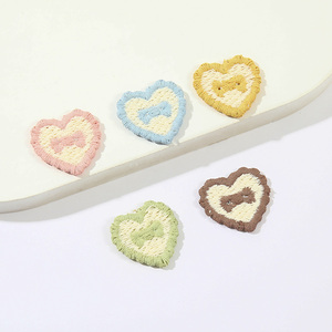 Toppe Ricamate a Forma di Cuore 3D Termoadesive a Forma di Stella 1. I numeri con asterischi non vengono considerati come risultato. 2. Parole chiave dovrebbero essere - Product Image 4