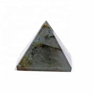 Pyramide de Labradorite, cristaux de haute qualité, en ligne, meilleur prix - Product Image 1