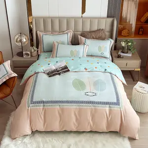 कस्टम मुद्रित सज्जित चादरें सेट 4Pcs बिस्तर सेट तकिया के साथ चीन से शामिल किया गया