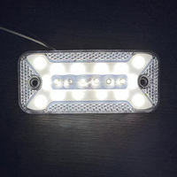 Feu de position latéral LED à montage en surface avec lentille en polycarbonate et protection UV pour camions et remorques