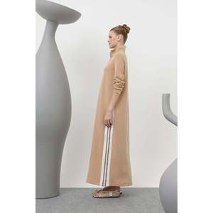 Vestido Camel con Cierre y Botones a Presión para Mujer LOREEN, Corte Cómodo para Uso Diario, Estilo Elegante de Longitud Midi - Product Image 4