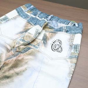 กางเกงยีนส์ทรงตรงแบบปรับแต่งได้สำหรับผู้ชาย ล้างสีแบบแอซิดวอช เอวกลาง ระบายอากาศได้ดี เป็นมิตรกับสิ่งแวดล้อม ผ้าเดนิมน้ำหนักมาก - Product Image 5