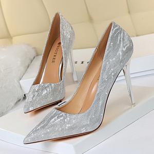 Zapatos de tacón para mujer, tacones de diamantes de imitación con purpurina satinada de <span class=keywords><strong>4</strong></span> pulgadas para mujer, tacones altos, Punta cerrada, zapatos de boda para fiesta - Product Image 6