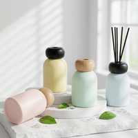 Bouteille diffuseur à roseaux en verre ambré en gros 100ml 150ml 200ml, récipient vide pour parfum et arômes avec bouchon en bois