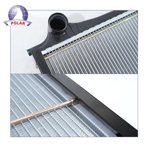 Fabricante Chino de Radiadores para Camiones <span class=keywords><strong>Scania</strong></span> P112/P113, Números de Pieza 10570473, 10570482, 1365371, 1439504, 1516491, 570468 - Product Image 3