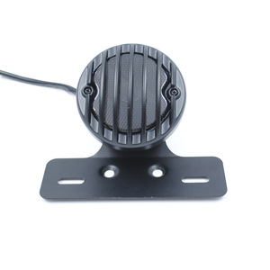 D209 convient aux motos Harley, feux arrière en métal, feux arrière modifiés pour motos tout-terrain, feux arrière en métal pour clôture. - Product Image 1