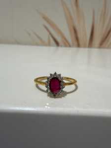 Bague en or massif 10K avec rubis ovale naturel de Birmanie couleur sang de pigeon et diamants, alliance délicate et élégante, cadeau de bijoux pour elle - Product Image 5