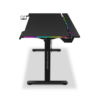 Bureau de jeu E-Sports multifonctionnel en bois avec éclairage RVB, hauteur réglable électriquement, design marquée et pliable
