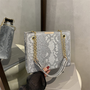 2025 Mới Thời Trang Cá Sấu Mô Hình Đơn Giản Retro Của Phụ Nữ Làm Việc Crossbody Túi Dây Kéo Đóng Cửa Polyester Chuỗi Vai Túi - Product Image 3