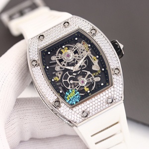 Montre de luxe de style hip-hop haut de gamme pour homme, automatique, mécanique, squelette, avec diamants incrustés, boîtier argenté, bracelet en caoutchouc <span class=keywords><strong>rouge</strong></span> - Product Image 3