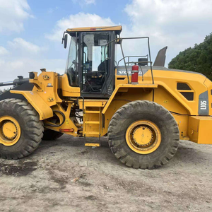 Chargeuse-pelleteuse Volvo L105 d'occasion, conception originale, avec pompe, capacité de charge nominale de 6 tonnes pour les travaux de construction - Product Image 4