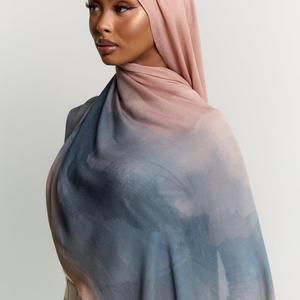 Hijab en modal musulman de luxe avec logo personnalisé, imprimé, pour toutes les saisons, personnalisable, léger, mode modeste, confortable et extensible - Product Image 1