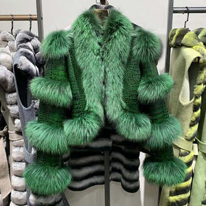 नए डिजाइन रंगीन असली चमड़े के रकून फर कोट महिलाओं के साथ असली शेपस्किन चमड़े की जैकेट - Product Image 3