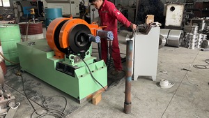 Máquina Roscadora Industrial para Tuberías de Petróleo en Campos Petrolíferos - Product Image 2