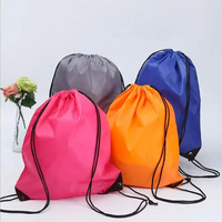 Sac à dos en polyester coloré en gros, sac à dos de sport, sac à dos de course, sac à dos à cordon personnalisé avec logo, sac à dos d'épicerie