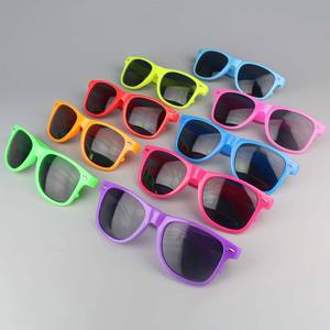 Gafas de Sol de diseñador personalizadas retro unisex-ALPSTREE UV400 CE certificado para uso en exteriores - Product Image 5