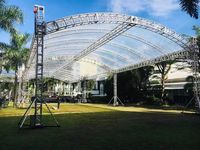 Scène mobile en aluminium de haute qualité Arah et système de scène pour concert en plein air avec toit en PVC