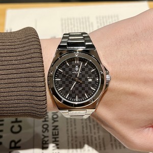 Luxuriöse analoge Quarz-Herrenuhr, 39 mm, 30 m wasserdicht, Edelstahl - Product Image 2