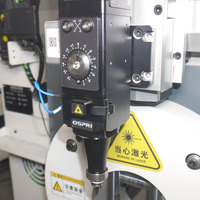 Petite machine de découpe au laser à fibre polyvalente, fonctionnement automatique CNC, nouvelle pour les tubes carrés et ronds