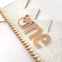 Chapeau d'anniversaire couronne ours en peluche pour le premier anniversaire de bébé, idéal pour les fournitures de fête