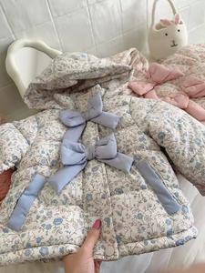 Veste pour enfants Ins Fashion Winter Warmth avec fleurs et ruban-Manteau en duvet épais pour bébé pour femmes - Product Image 2