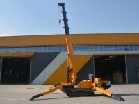 Grue araignée portable 5t, poids net 6,1 tonnes, pour une utilisation et un transport stables
