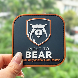 Logo Personnalisé en PVC 3D en Silicone et Caoutchouc Souple Thermocollant en Relief, Étiquette pour Vêtement, Patch en Caoutchouc pour Habits - Product Image 3