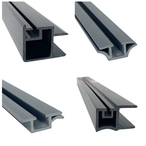 Perfil de Extrusión de PVC Rígido de Plástico Duro para Puerta Corredera de Vidrio Duradera para Refrigerador / Ventana de Gabinete de la Empresa AISIKAO - Product Image 1
