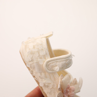 Chaussures en dentelle florale pour nouveau-né fille, semelle souple, premiers pas, décor 3D avec nœud et fleur, chaussures de princesse pour les premiers pas des tout-petits de 0 à 18 mois