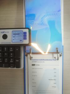 فيلم نوافذ أستروم ثنائي اللون |   فيلم زجاجي متغير اللون بألوان قزحية |   فيلم تأثير قوس قزح للديكور للعرض التجاري - Product Image 3