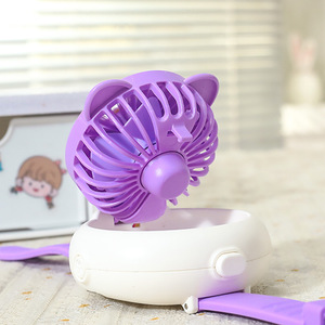 พัดลมพกพาแบบสวมใส่ได้พร้อมคลิปหนีบแบตเตอรี่แบบชาร์จไฟได้ ชาร์จผ่าน USB มอเตอร์ 2W DC สามระดับความเร็ว สำหรับเด็ก ใช้กลางแจ้ง - Product Image 5