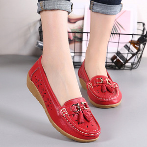 Hot-Selling Plus Size Women's Spring Genuine Leather Hollow Shoes Lazy Women's <b>Clogs</b> Rubber Sole Mom Shoes - Product Image 4