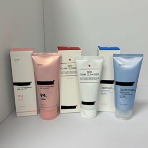 Detergente Gel Sbiancante con Acido e Vitamina C, Best Seller, Pulizia Profonda, Controllo Oleosità, Lenitivo e Illuminante, per Tutti i Tipi di Pelle - Product Image 1