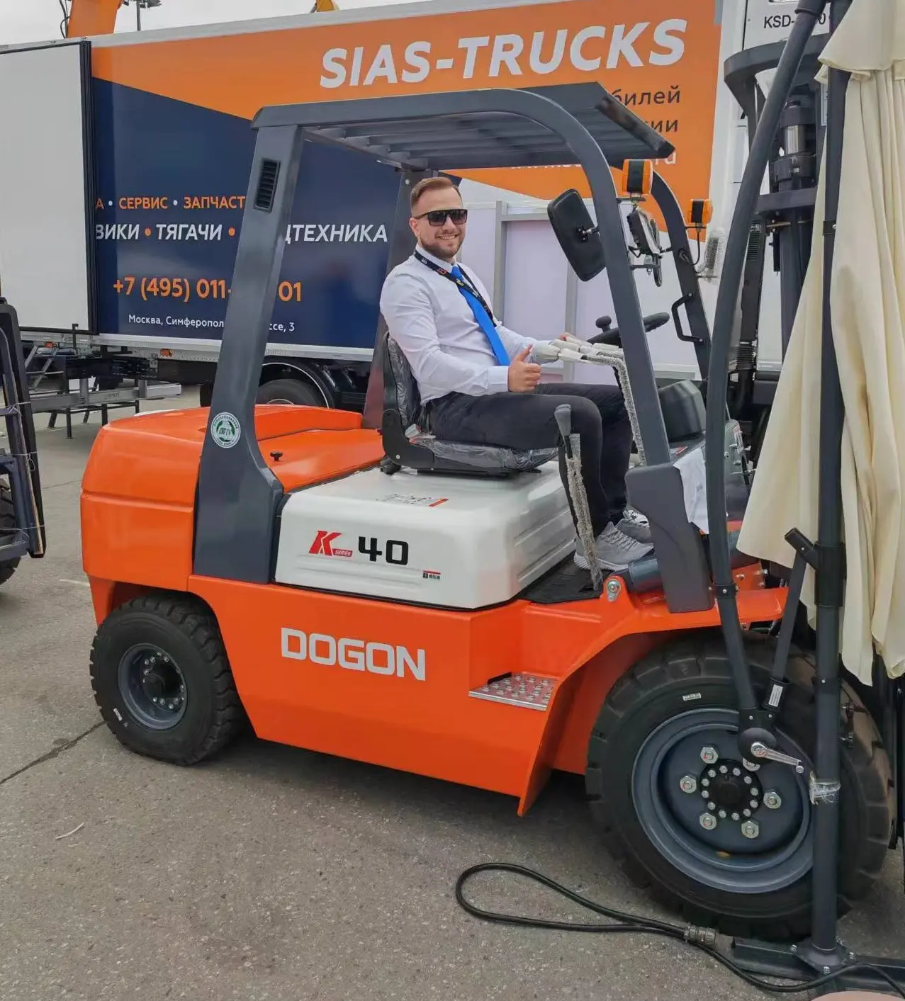 Giá rẻ 4000kg xe nâng với AC nóng xe nâng DIESEL để bán