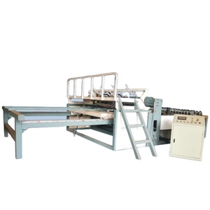 Máquina semiautomática de la malla de alambre de la máquina de soldadura para <span class=keywords><strong>cerca</strong></span> de rollo por bobina de alimentación - Product Image 1