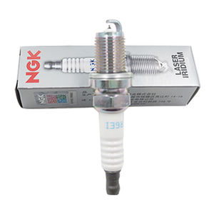 Universele Auto-ontsteking Premium Originele Bougies Duurzame Vervanging voor de Wereldwijde Auto-ondermarkt 2687 - Product Image 1