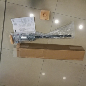 Pompe à graisse pneumatique 84668, rapport 50:1 pour fût de graisse de 400 lb - Product Image 2