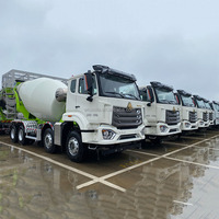 Camion 12 m³ 8x4 Sinotruck HOWO, châssis de marque, moteur MAN Euro 6, camions malaxeurs à béton d'occasion pour travaux de construction