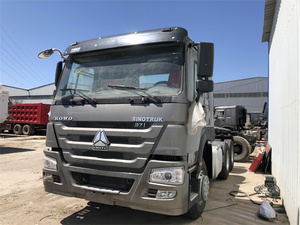 รถบรรทุกหัวลากมือสอง Sinotruk Euro2 ดีเซล 6x4 พวงมาลัยซ้าย HOWO 10 ล้อ รับน้ำหนัก 21-30 ตัน 371 แรงม้า กล้องมองหลัง 360 องศา - Product Image 2