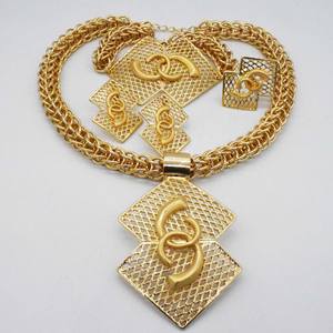 Conjunto de joyas con acento de diamantes nupciales para mujer de moda con chapado en oro grueso para bodas, compromisos y fiestas - Product Image 3