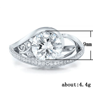 Anello Nuziale Scintillante di Lusso per Donne, Elegante Gioiello da Indossare sul Dito - Product Image 6
